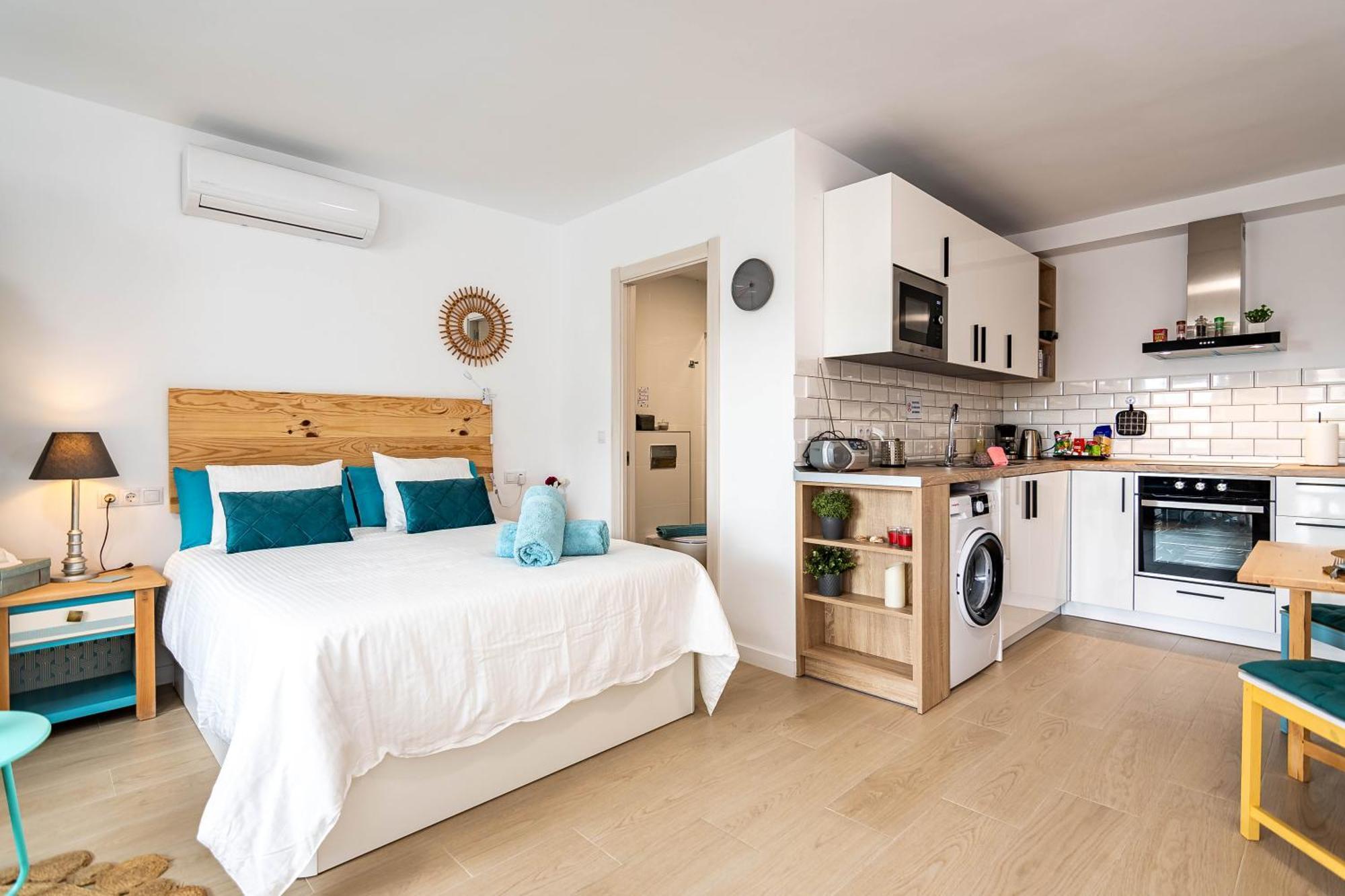 Апартаменти Casa Noah A 250M De La Playa Nuevo Ла-Кала-де-Міхас Екстер'єр фото