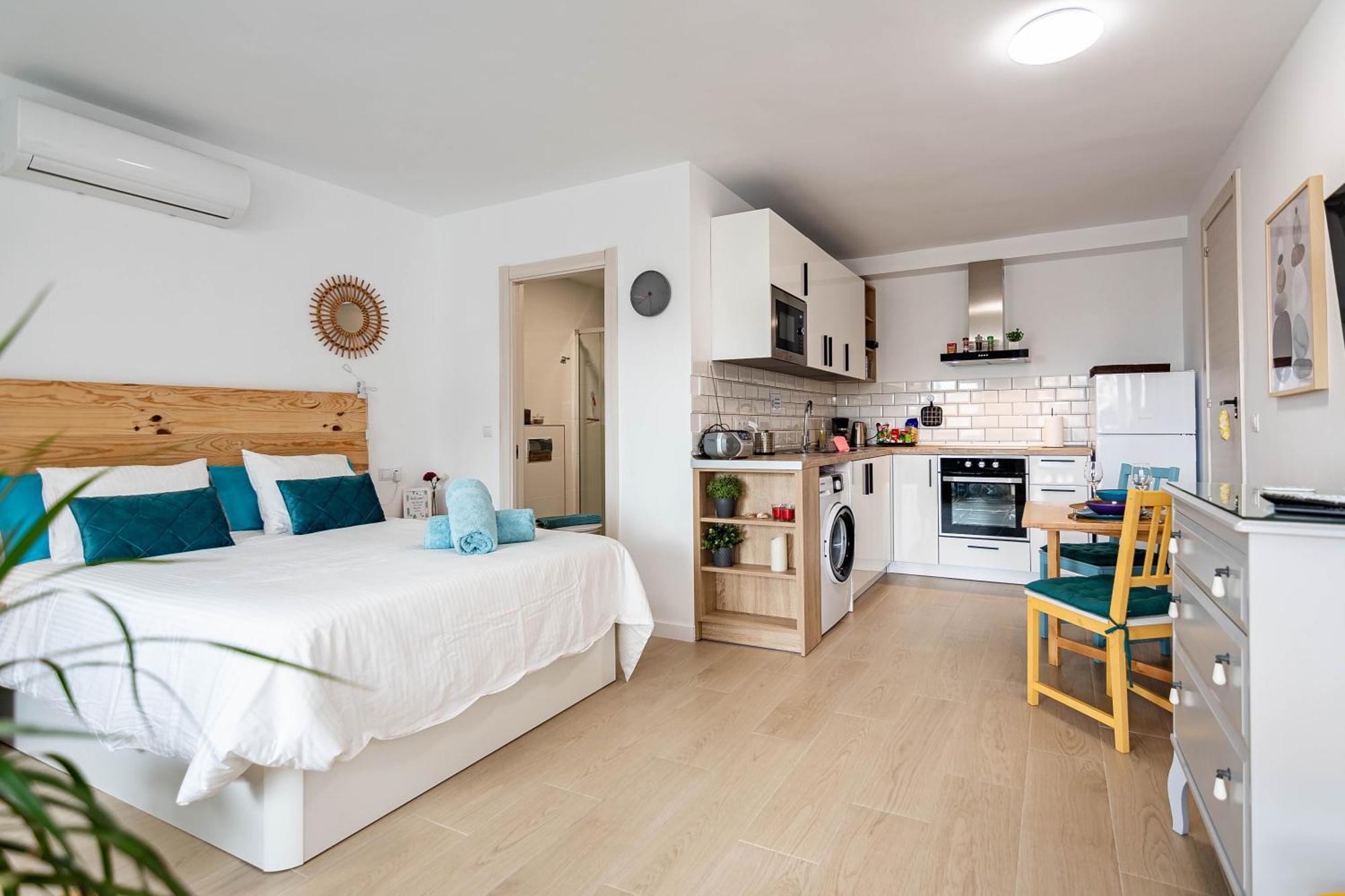 Апартаменти Casa Noah A 250M De La Playa Nuevo Ла-Кала-де-Міхас Екстер'єр фото